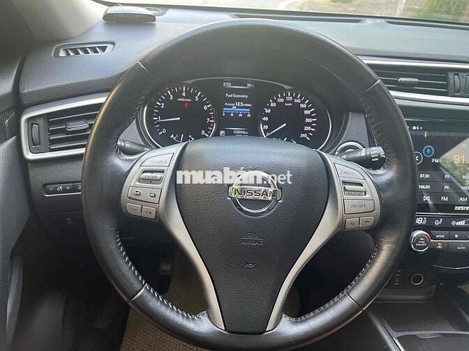 Nissan X trail 2016 2.5 SV 4WD - 80000 km