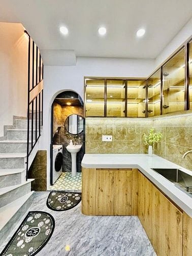 🏡HUỲNH VĂN BÁNH-DTSD 72M2- 4 TẦNG MỚI ĐẸP- FULL NỘI THẤT