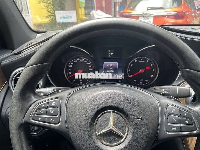 Mercedes Benz GLC 2018 250 4MATIC - 16000 km