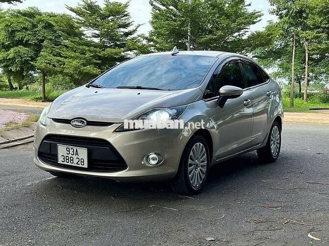 Ford Fiesta 2012 1.6 AT Sedan - ghi bạc đẹp