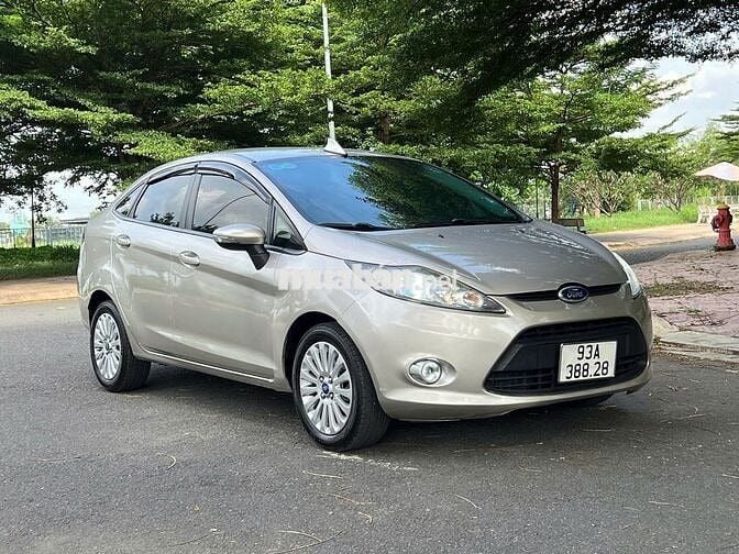 Ford Fiesta 2012 1.6 AT Sedan - ghi bạc đẹp