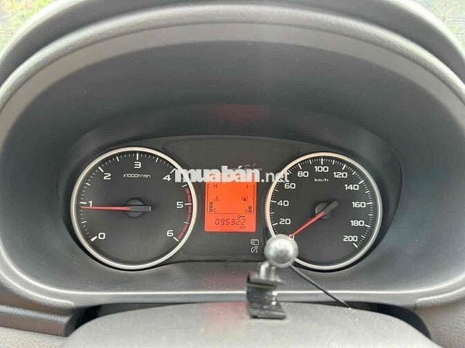 Mitsubishi Triton 2019 4x2 MT - 90000 km
