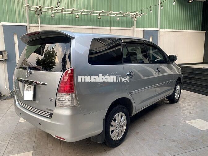 Toyota Innova 2.0V - 122000 km