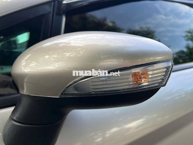 Ford Fiesta 2012 1.6 AT Sedan - ghi bạc đẹp