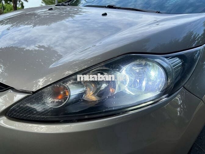 Ford Fiesta 2012 1.6 AT Sedan - ghi bạc đẹp