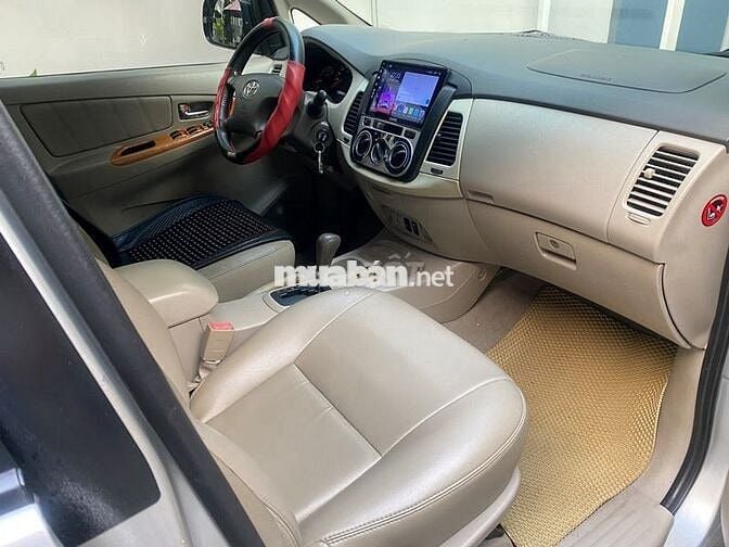 Toyota Innova 2.0V - 122000 km