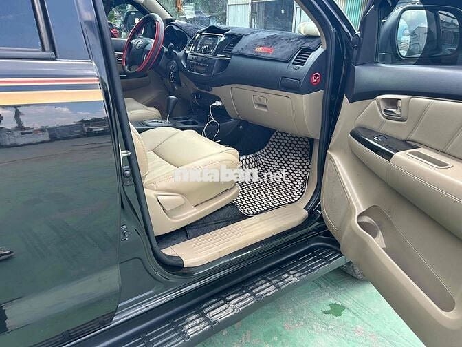 Toyota Fortuner 2014 2.7V 4x2 AT - 88888 km