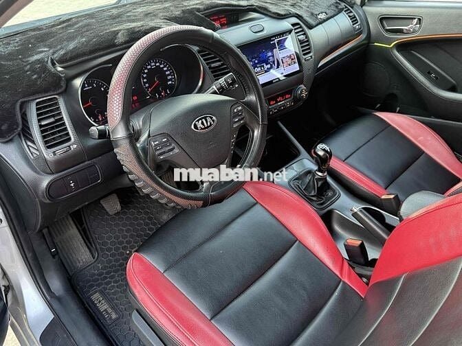Kia K3 2015 1.6 MT - 11200 km