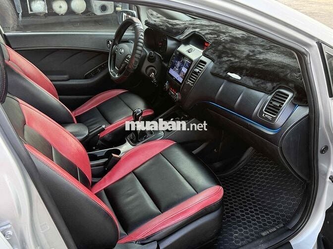 Kia K3 2015 1.6 MT - 11200 km