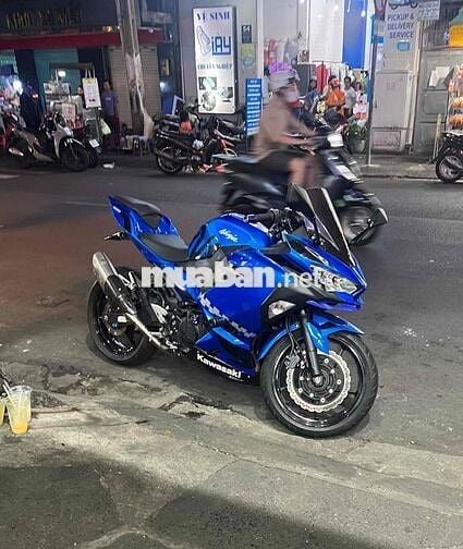 Kawasaki Ninja 400 đẹp keng