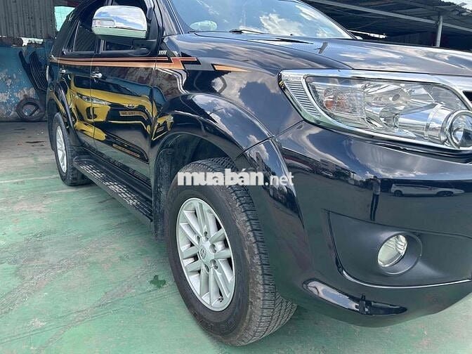 Toyota Fortuner 2014 2.7V 4x2 AT - 88888 km