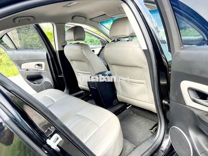 Chevrolet Cruze 2013 LTZ 1.8 AT - đen đẹp