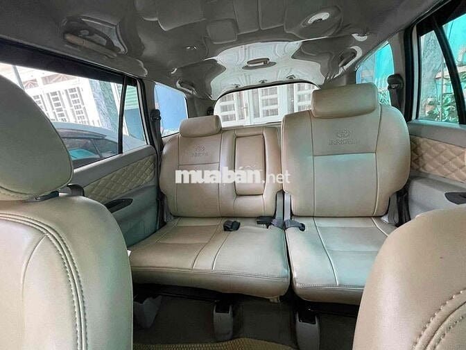 Toyota Innova 2016 2.0E - 82000 km