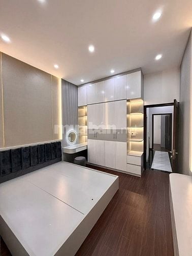 Nhà Đẹp Gần Đường Ô TÔ Kim Ngưu, HBT, 39m, 4 tầng, mt 4m, giá 9.6 tỷ