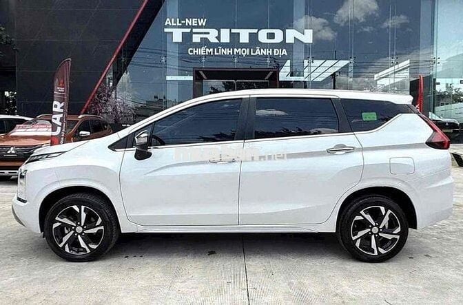 Mitsubishi Xpander 2024 Premium 1.5 AT - 20000 km