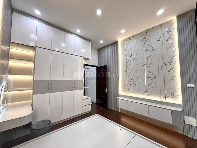 Nhà Đẹp Gần Đường Ô TÔ Kim Ngưu, HBT, 39m, 4 tầng, mt 4m, giá 9.6 tỷ