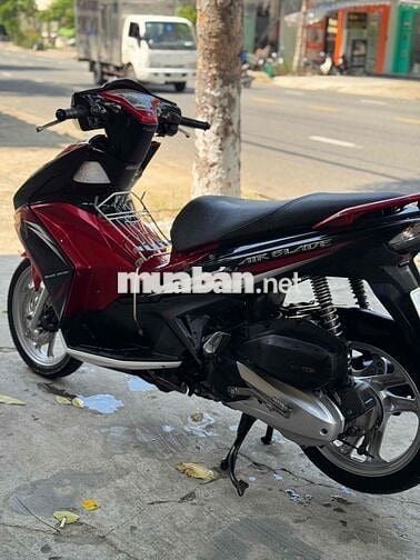 air blade đen đỏ (hỗ trợ góp bao nợ xau)