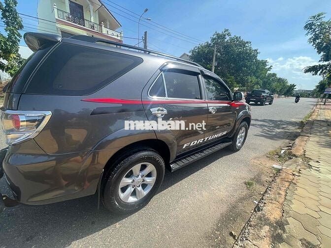 Toyota Fortuner 2014 2.7V 4x4 - 130000 km