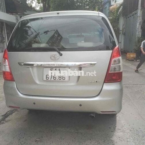 Toyota Innova 2013 - 123 km