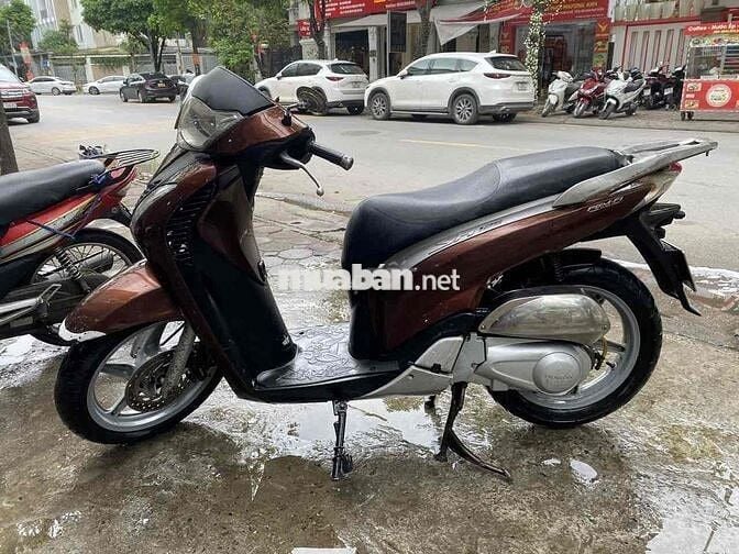 Honda SH 125i màu nâu, xe tay ga