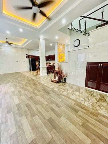 CHO THUÊ NHÀ NGANG 10M- giá chỉ 32 triệu 