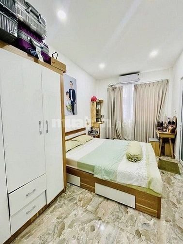 DUY NHẤT CĂN CÔ BẮC, GIÁ 4 TỶ TL GIÁP QUẬN 1 DI CHUYỂN THUẬN LỢI