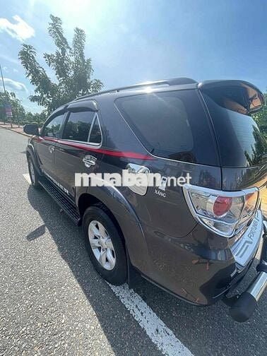 Toyota Fortuner 2014 2.7V 4x4 - 130000 km
