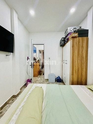 DUY NHẤT CĂN CÔ BẮC, GIÁ 4 TỶ TL GIÁP QUẬN 1 DI CHUYỂN THUẬN LỢI
