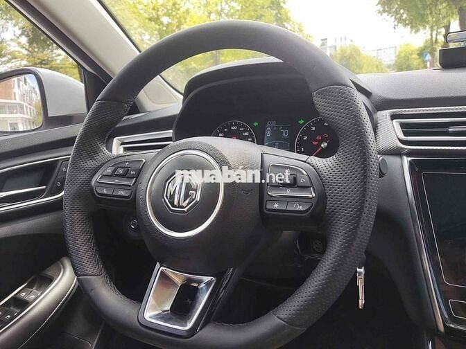 MG MG5 MT 2024 - 8000 km