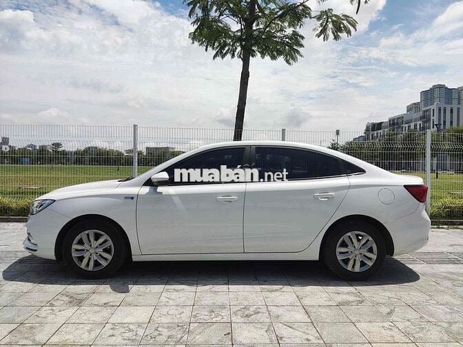 MG MG5 MT 2024 - 8000 km