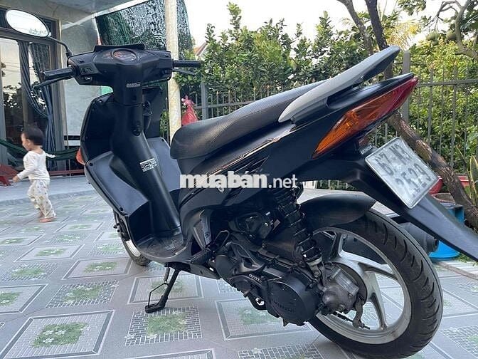 Honda Click 110 máy 1 đời chủ máy nhẹ như xe điện