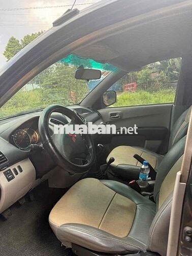 Mitsubishi Triton 2011 GL 2.4 MT 4x4 - 260000 km