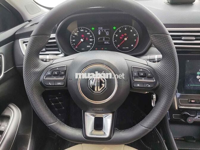 MG MG5 MT 2024 - 8000 km