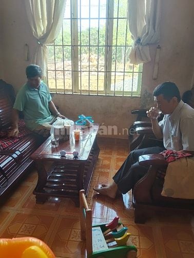 Cần gấp 4 bạn nhân viên đóng gói, phụ kho, làm giờ hành chính 