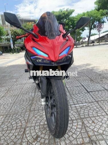 Cần bán gấp cbr150r, có fix cho ae yêu xe