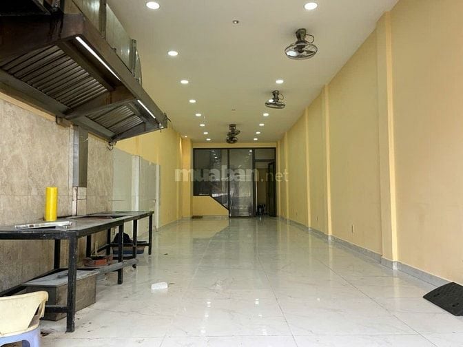Chính chủ cho thuê MTKD 746 Sư Vạn Hạnh, Quận 10, Giao nhà ngay.