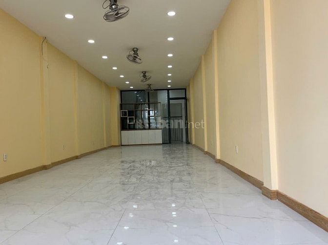 Chính chủ cho thuê MTKD 746 Sư Vạn Hạnh, Quận 10, Giao nhà ngay.