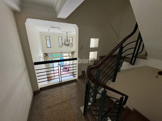 BẠCH ĐẰNG TÂN BÌNH - HẺM 6m THÔNG - 6.7 x 15 - 5 TẦNG - CHỈ 12.8 Tỷ 