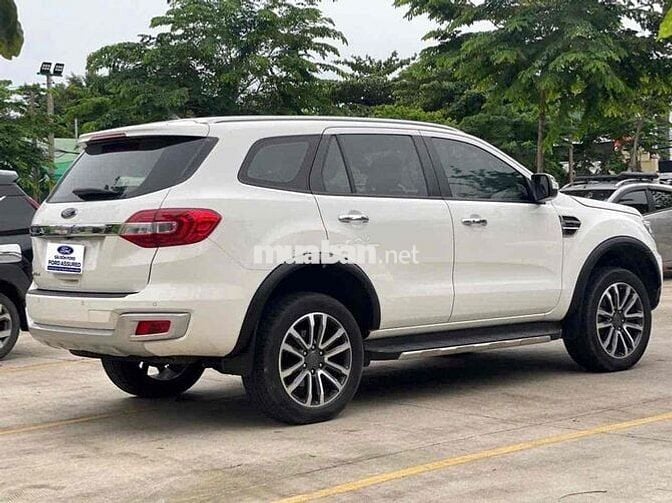 Ford Everest 2018 Titanium 2.0L 4x2 AT - 65.000 km