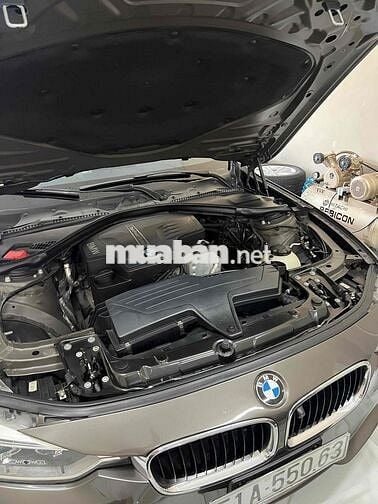 BMW 2013 320i - 94000 km