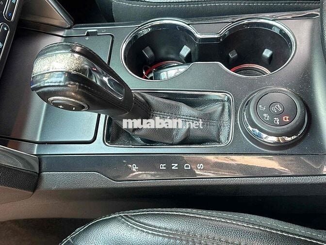 Ford Explorer 2018 2.3L Ecoboost - 119000 km