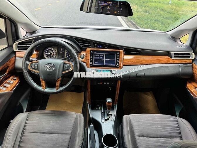 Innova Venturer 2021 38.000Km - Giá Còn Giảm