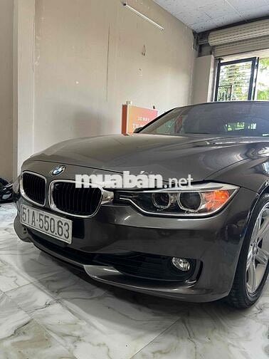 BMW 2013 320i - 94000 km