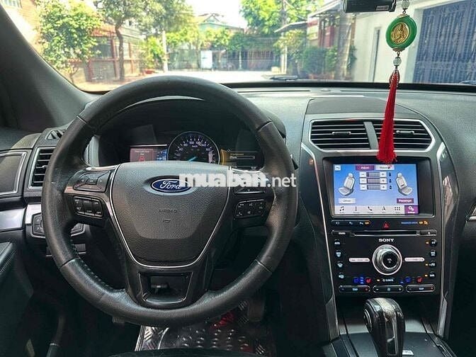 Ford Explorer 2018 2.3L Ecoboost - 119000 km