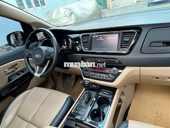 Kia Sedona GATH 2016 máy xăng số tự động