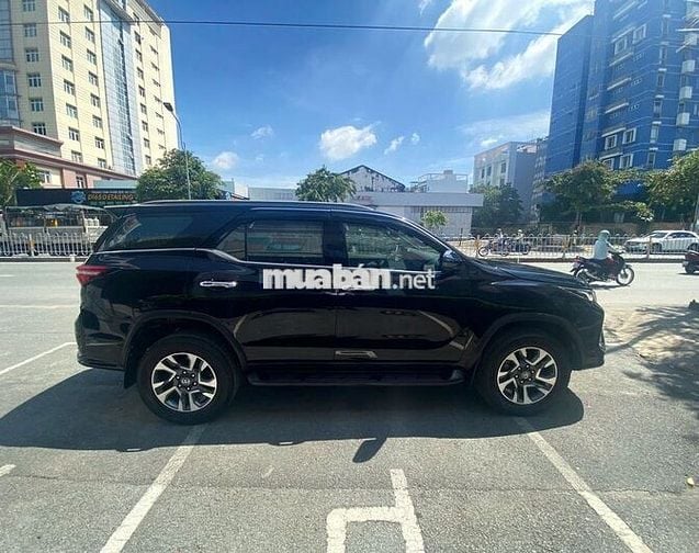 FORTUNER LEGENDER 2021 đẹp, odo 85k (GIÁ CÒN GIẢM)