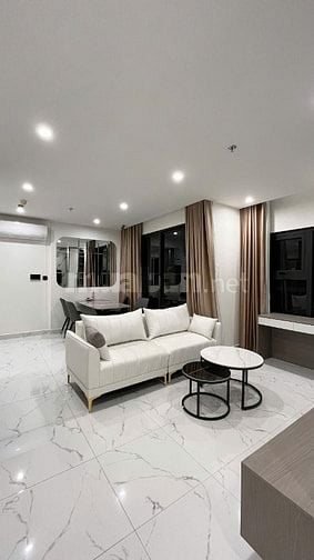 Cho thuê nhanh căn hộ 2PN dt lớn tại Vinhomes Grand Park giá cực tốt