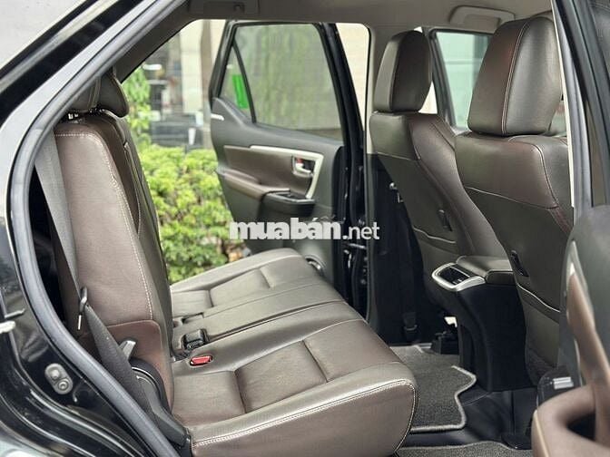 Fortuner dầu tự động 1 chủ mua mới (GIÁ CÒN GIẢM)