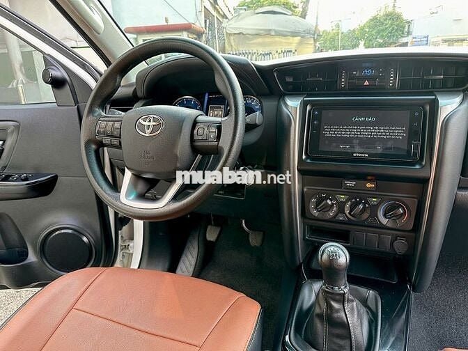 Fortuner máy dầu,tiết kiệm, xe hãng (GIÁ CÒN GIẢM)
