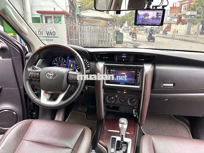 Fortuner dầu tự động 1 chủ mua mới (GIÁ CÒN GIẢM)